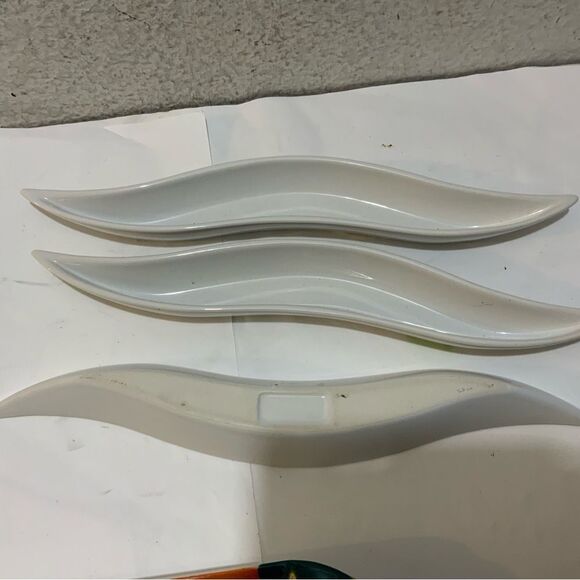 3 pieces white Wave Porcelain serving dish.A20 - Picture 4 of 4
